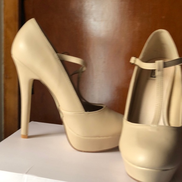 Shoes - Picture 2 of 2